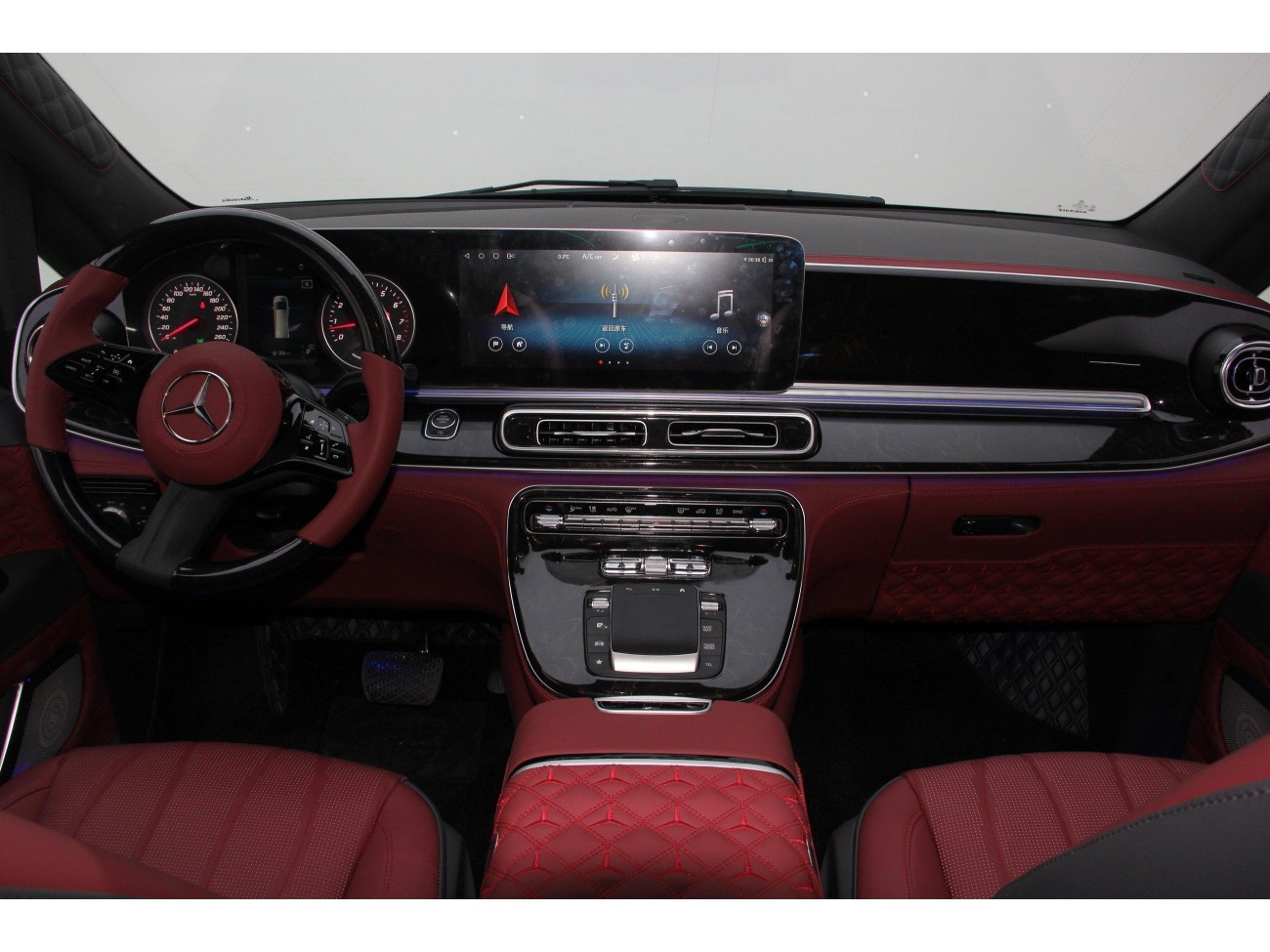 Mercedes-Benz 2025 2025