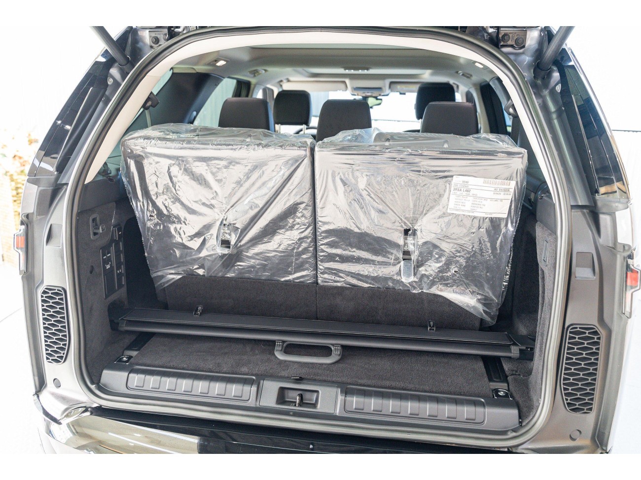 Land Rover Discovery 2023