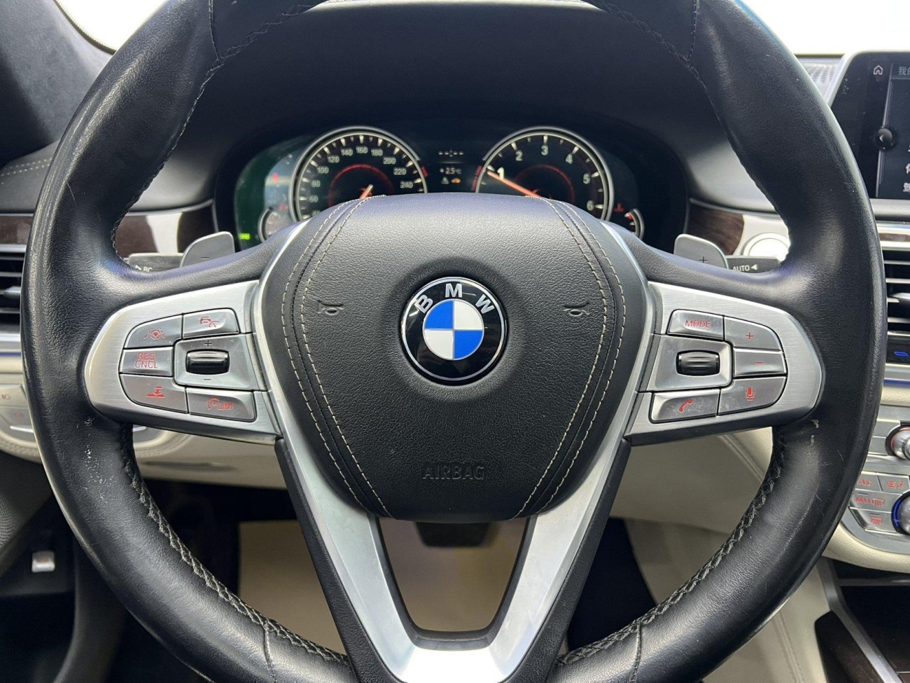 BMW 740Li 2019