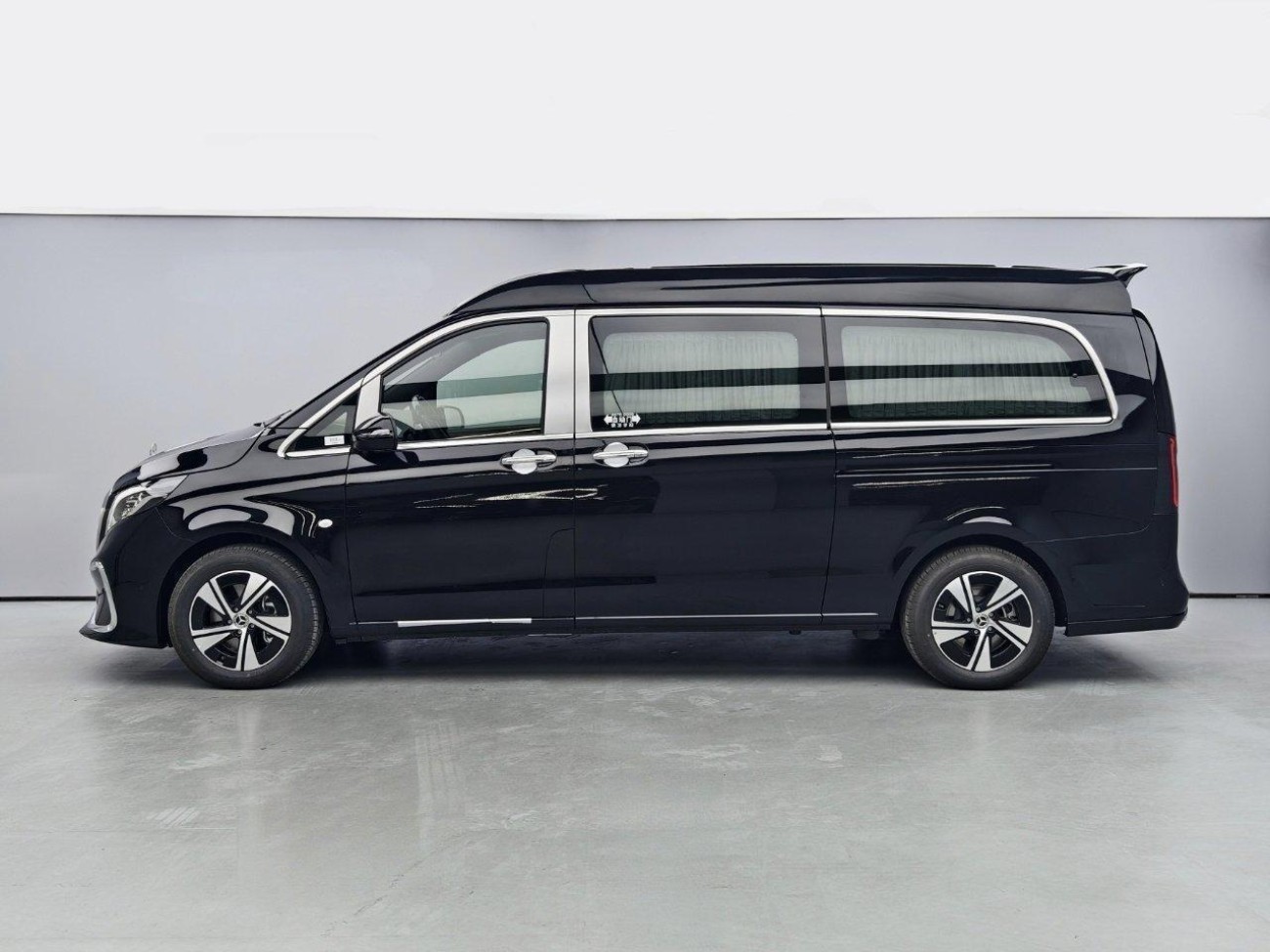 Mercedes-Benz 2024 2025