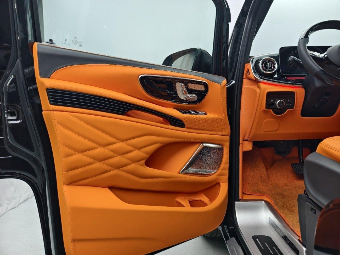 Mercedes-Benz 2024 2025