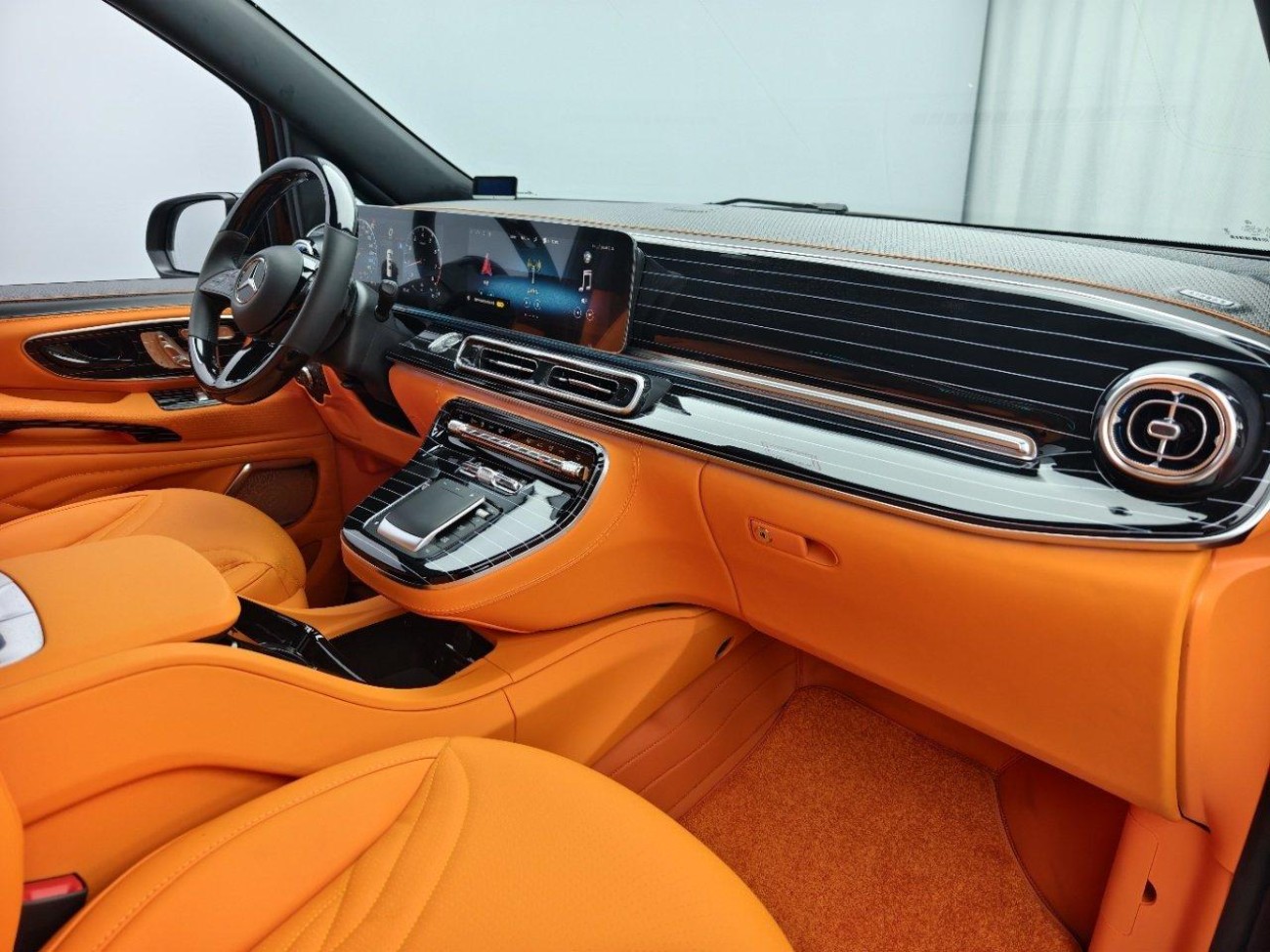 Mercedes-Benz 2024 2025