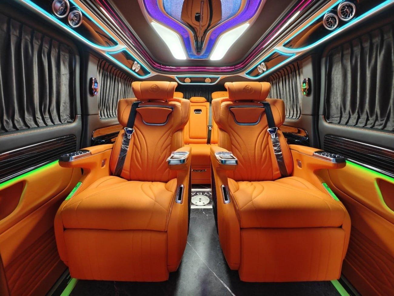 Mercedes-Benz 2024 2025