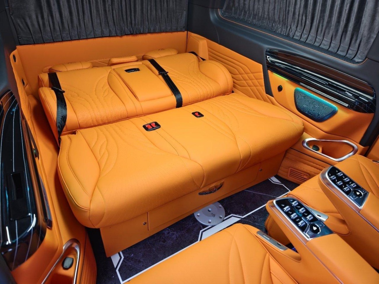 Mercedes-Benz 2024 2025