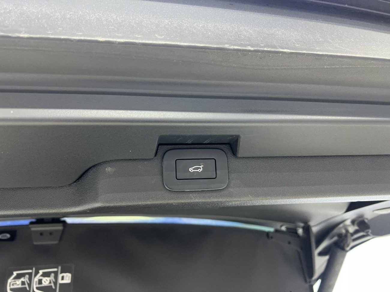 Land Rover Discovery 2024