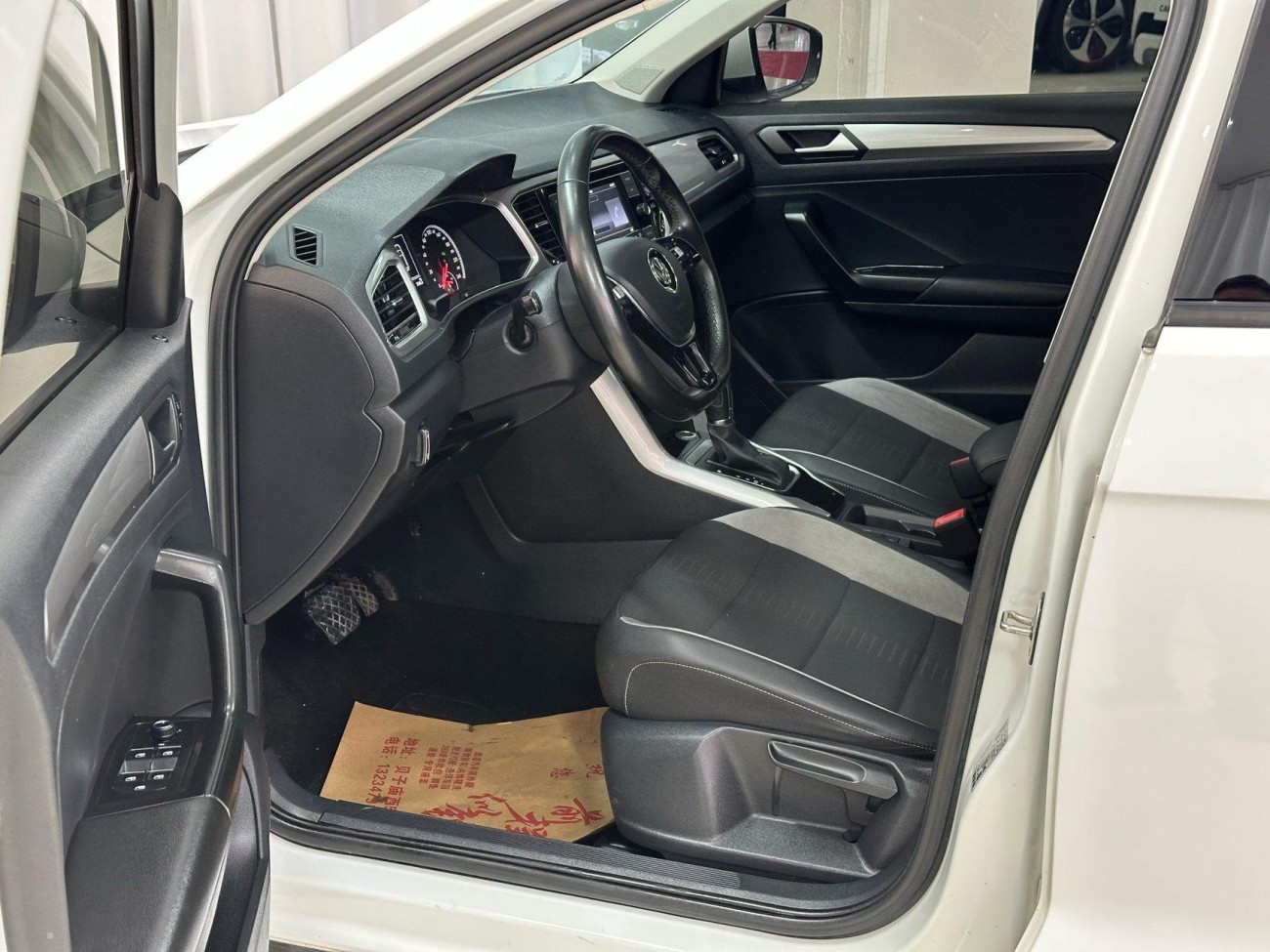 Volkswagen T-ROC 2019