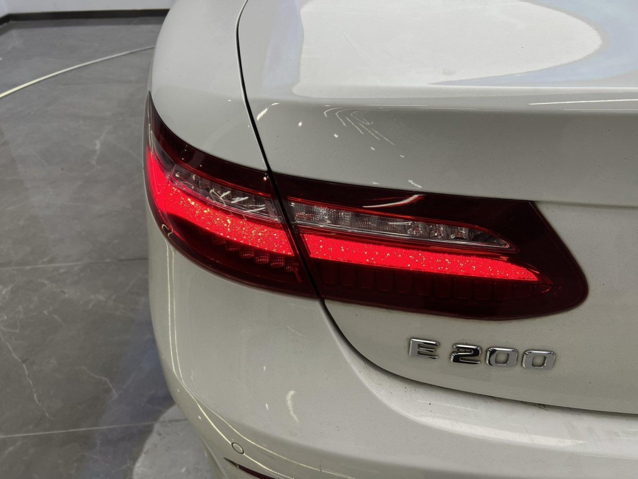 Mercedes-Benz E 200 4MATIC 2018