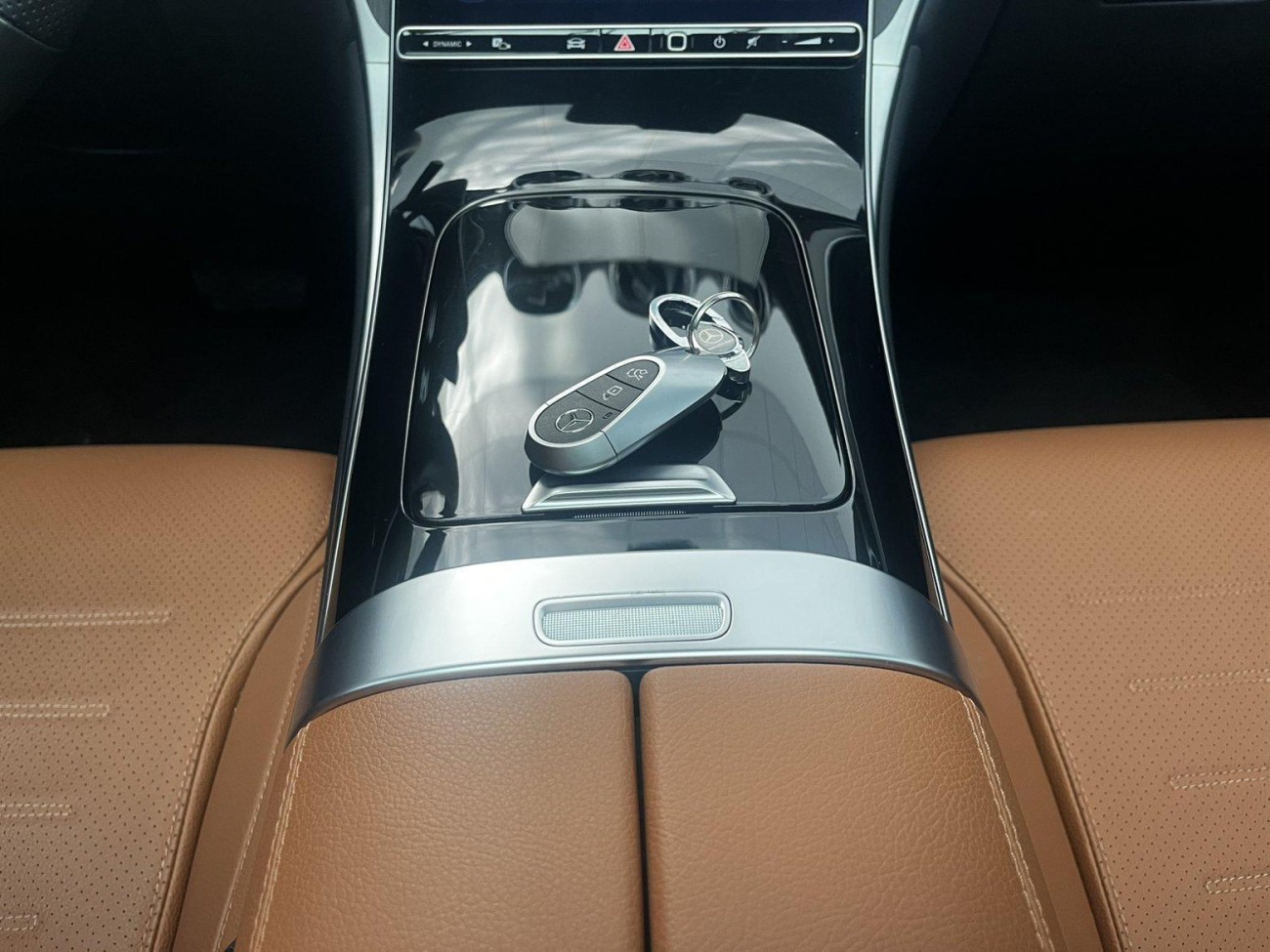 Mercedes-Benz GLC 260 L 2024