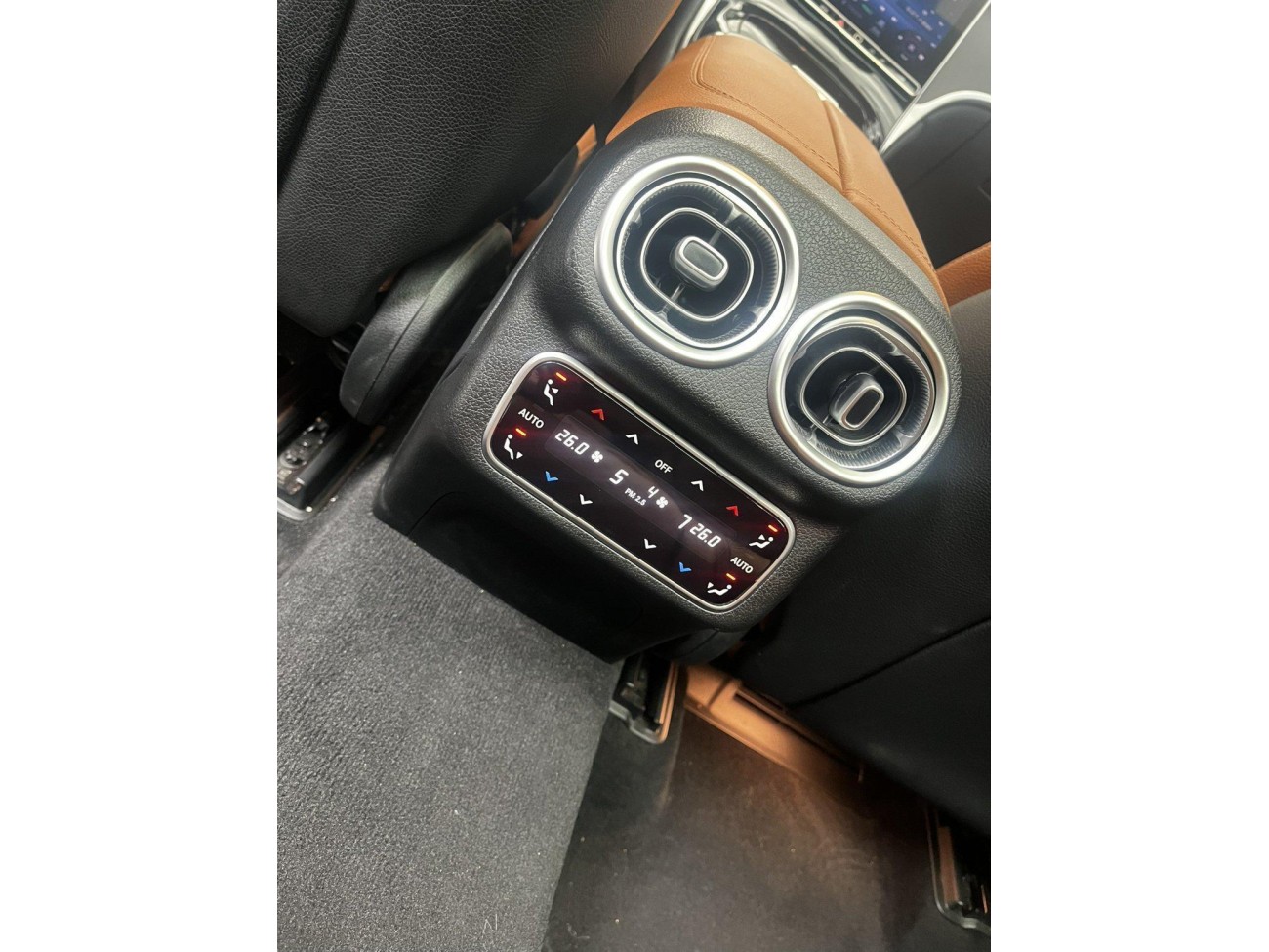 Mercedes-Benz GLC 260 L 2024