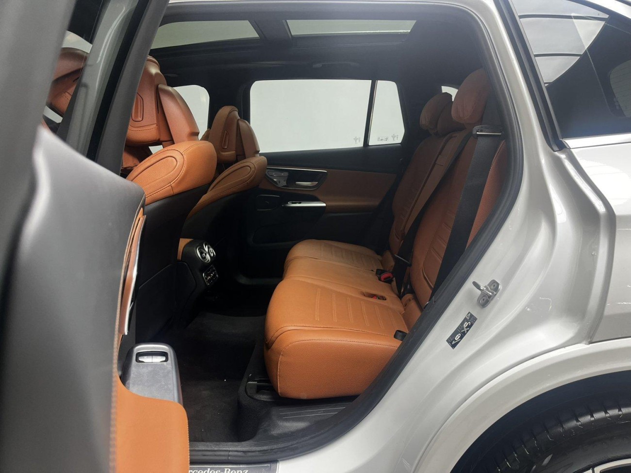 Mercedes-Benz GLC 260 L 2024