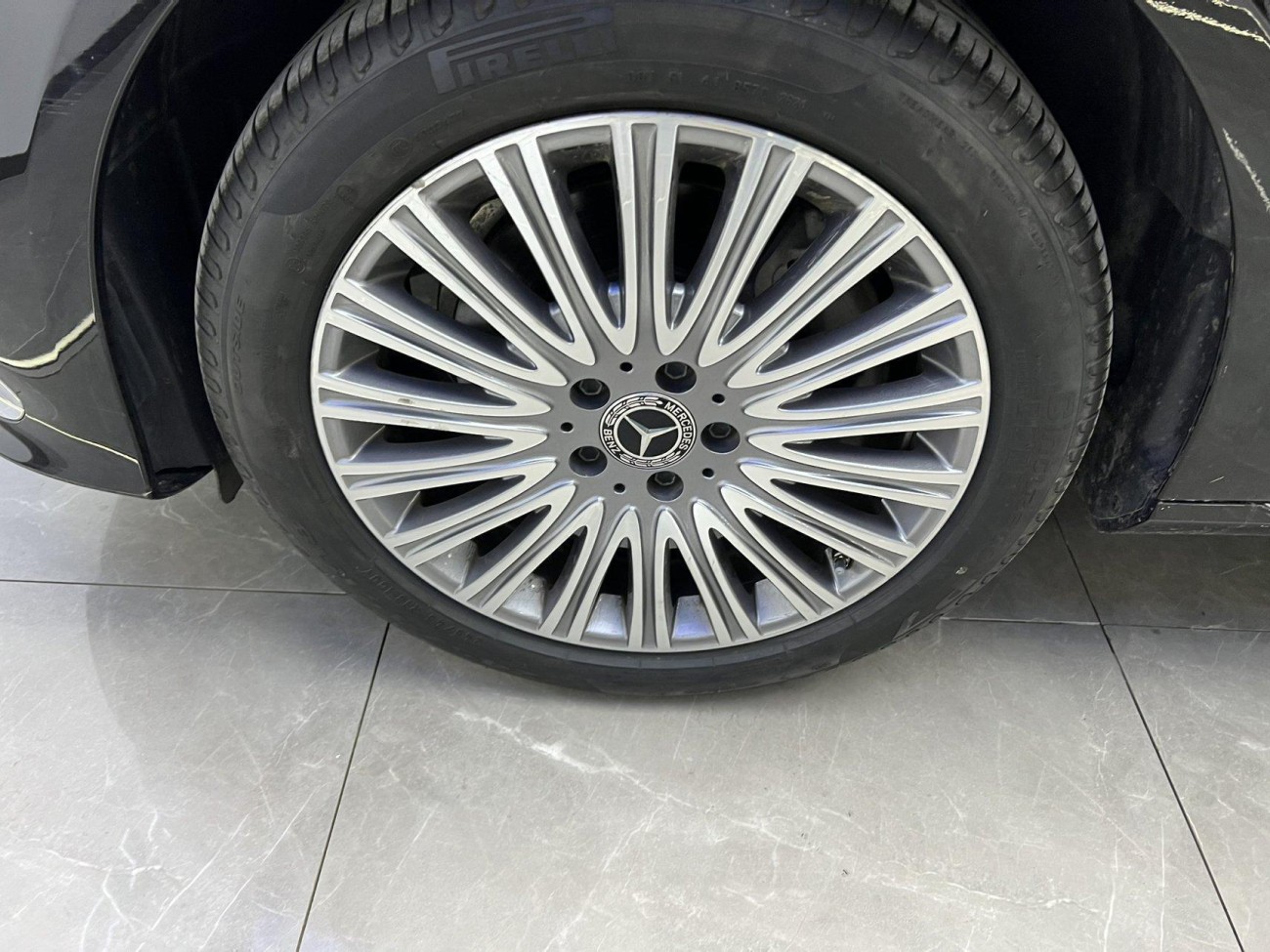 Mercedes-Benz E 300 L 2022