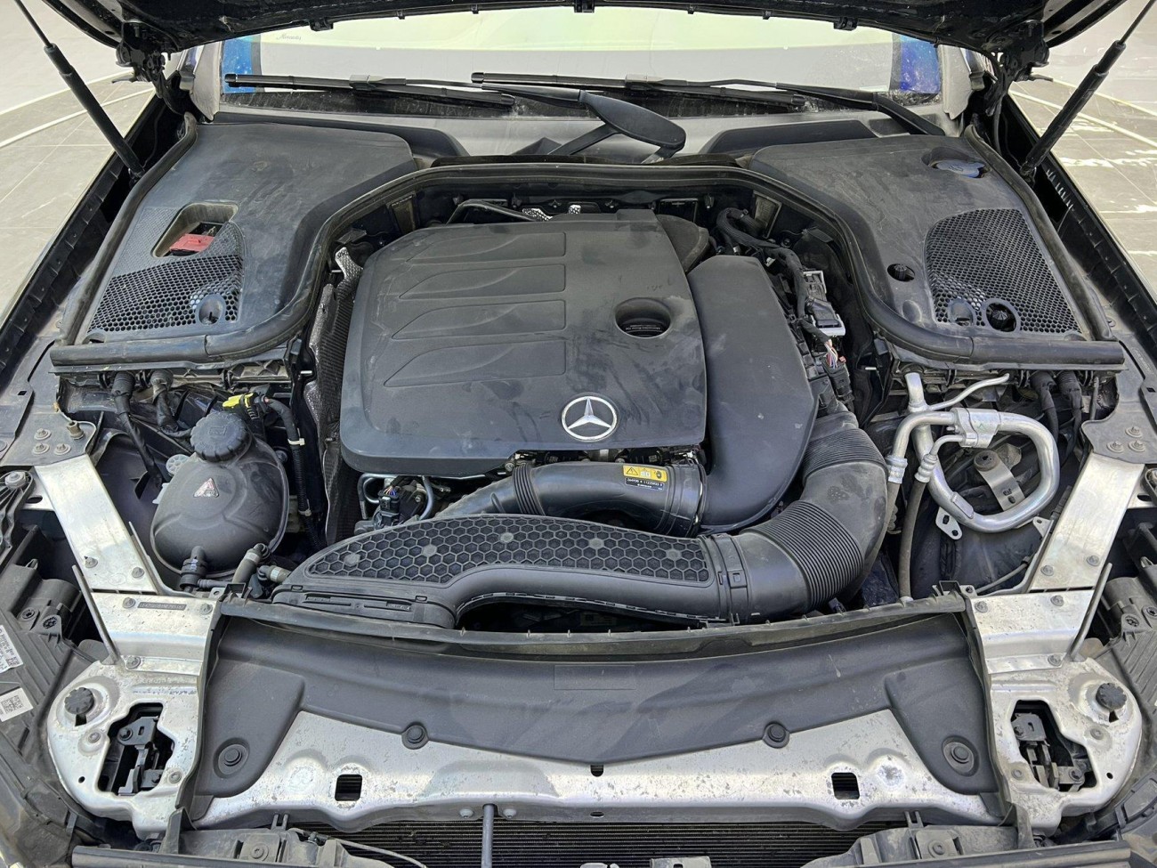 Mercedes-Benz E 300 L 2022