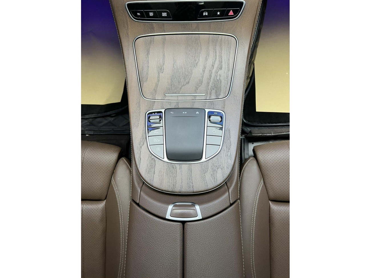 Mercedes-Benz E 300 L 2022