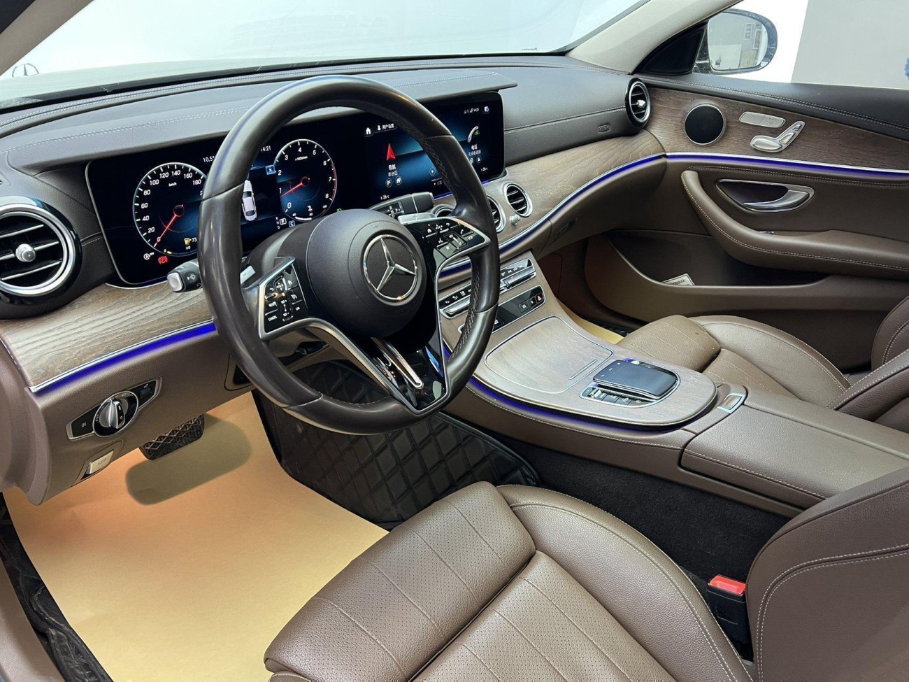 Mercedes-Benz E 300 L 2022