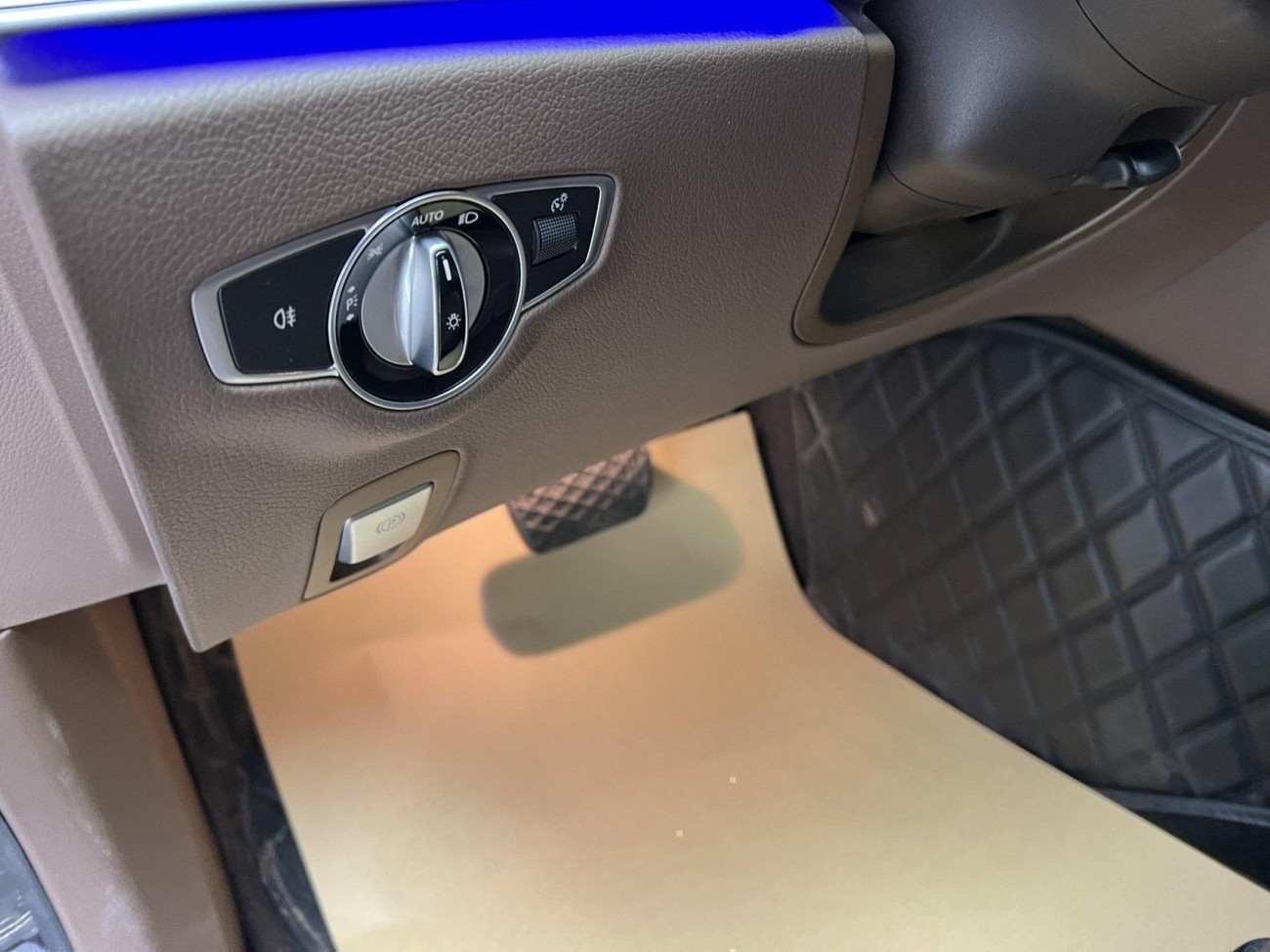 Mercedes-Benz E 300 L 2022