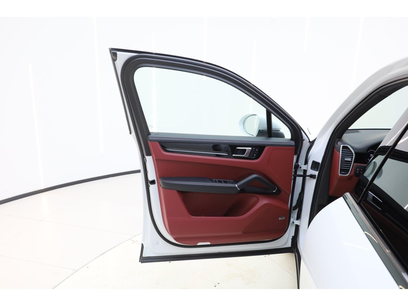 Porsche Cayenne 2023