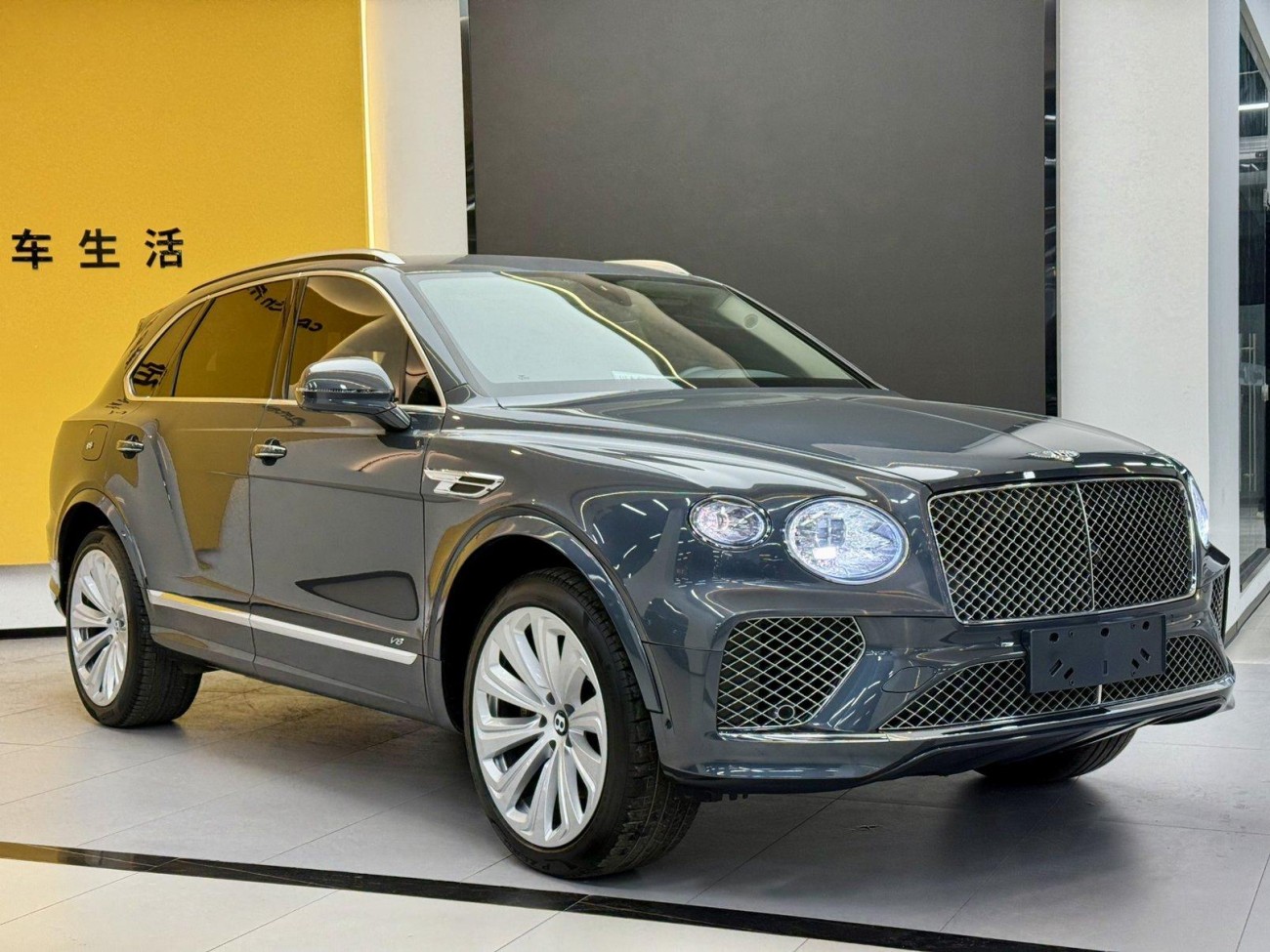 Bentley Bentayga 2021