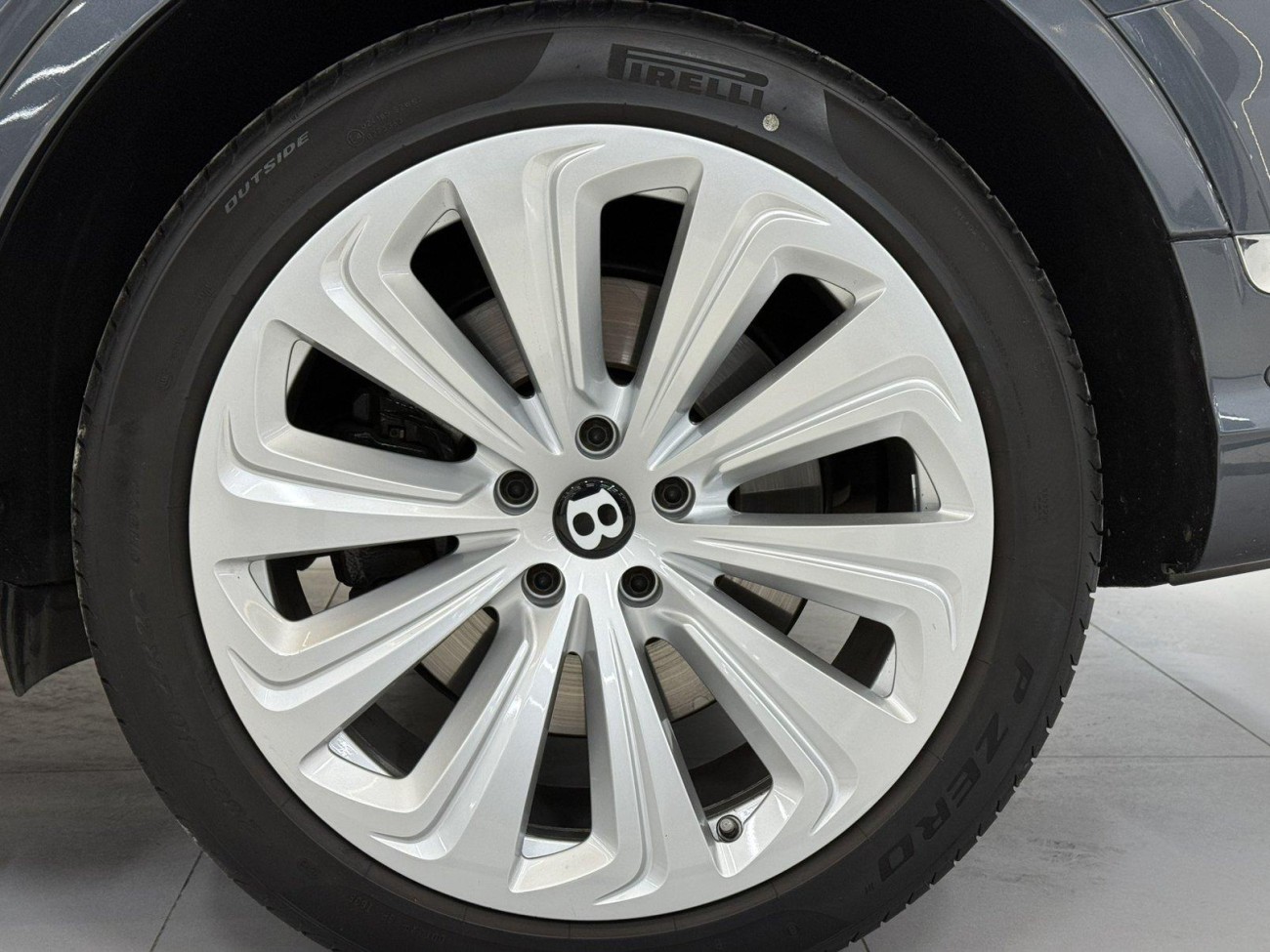 Bentley Bentayga 2021