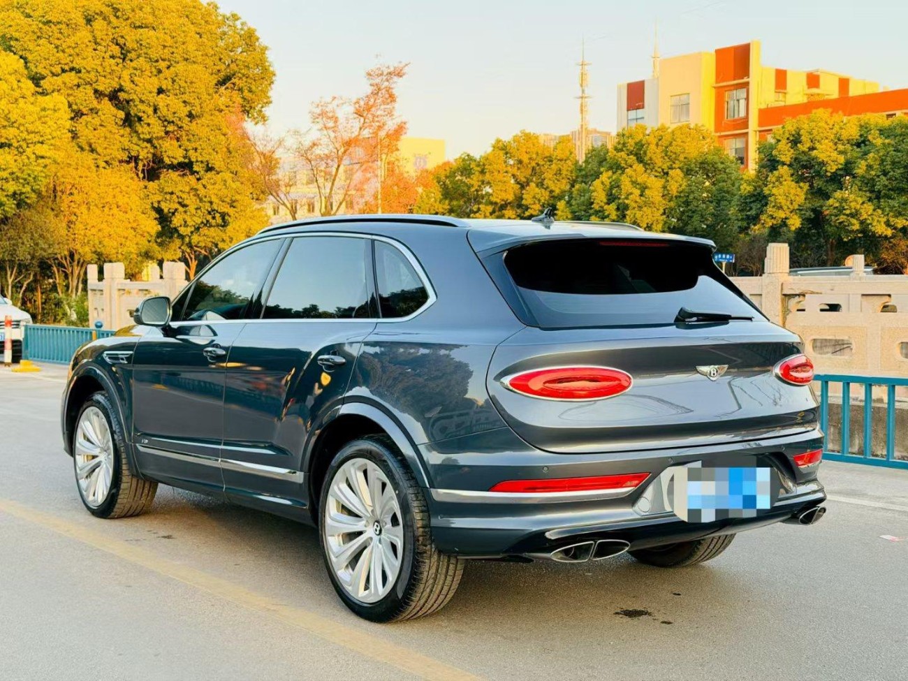 Bentley Bentayga 2021