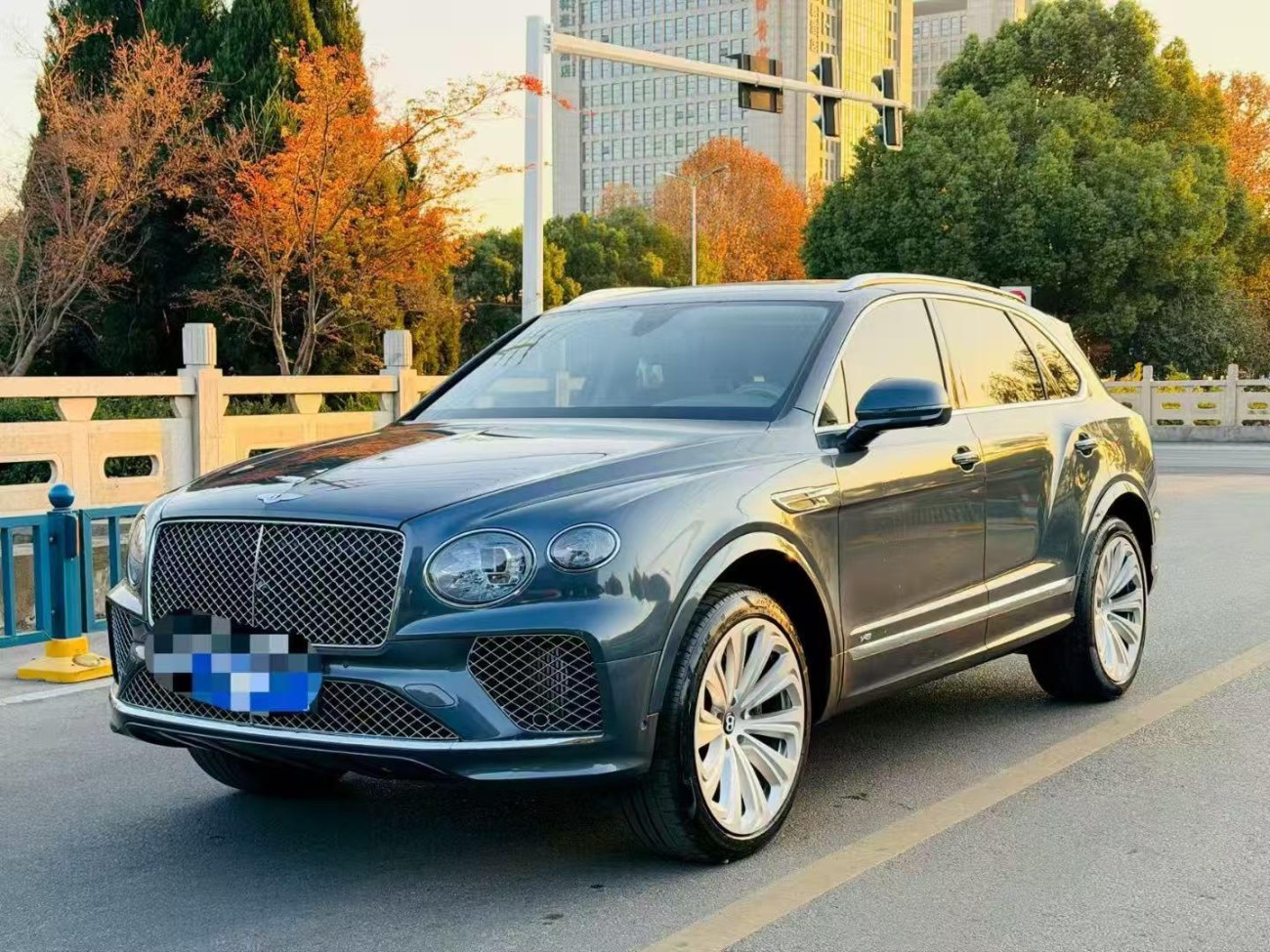 Bentley Bentayga 2021
