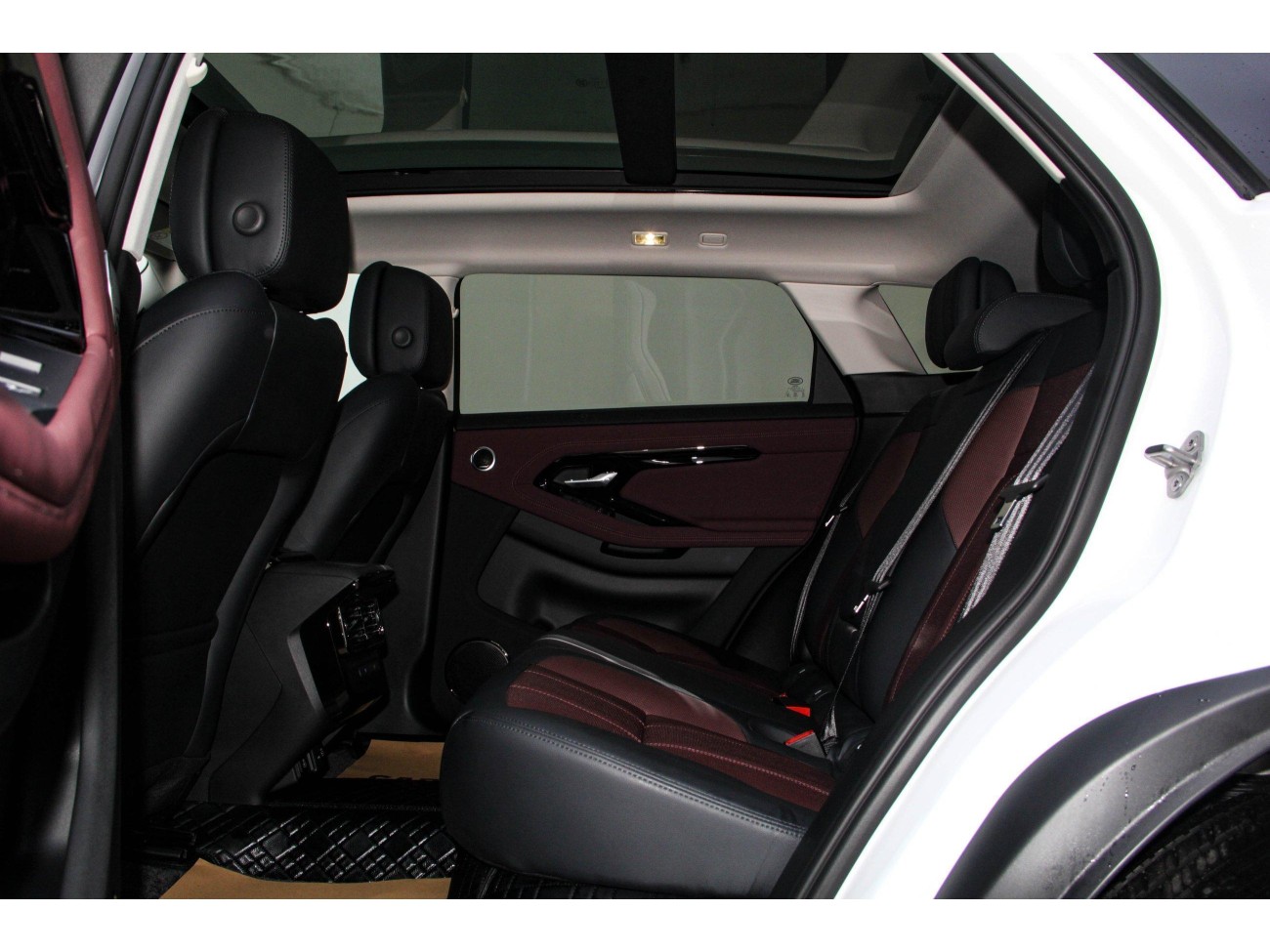 Land Rover Range Rover 2025