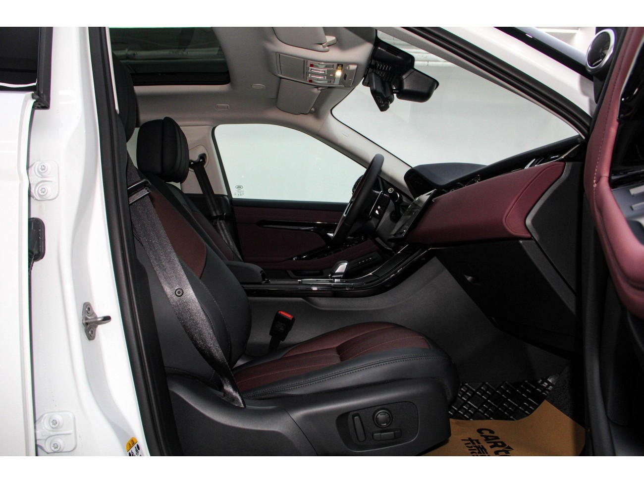 Land Rover Range Rover 2025