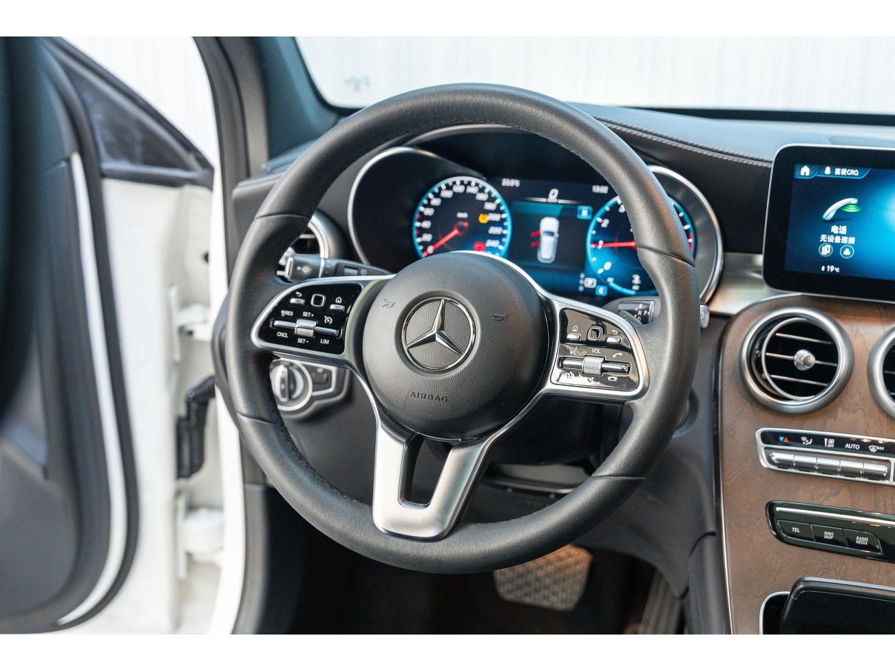 Mercedes-Benz GLC 300 L 2022