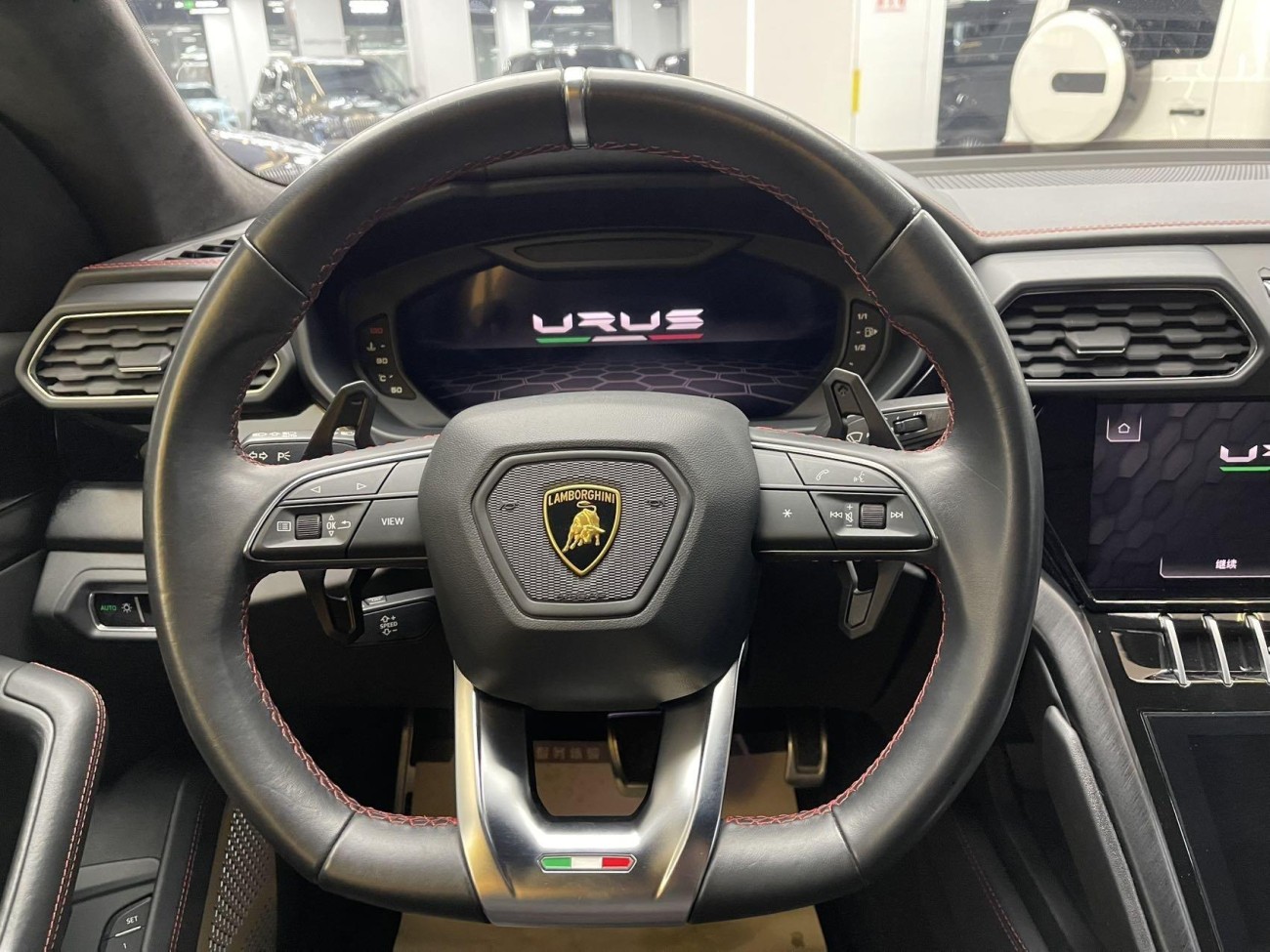 Lamborghini Urus 2023