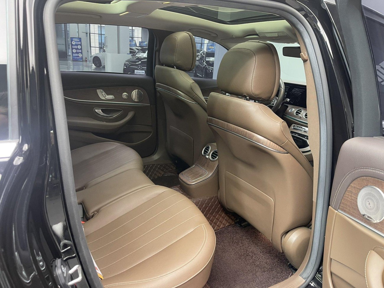 Mercedes-Benz E 300 L 2022