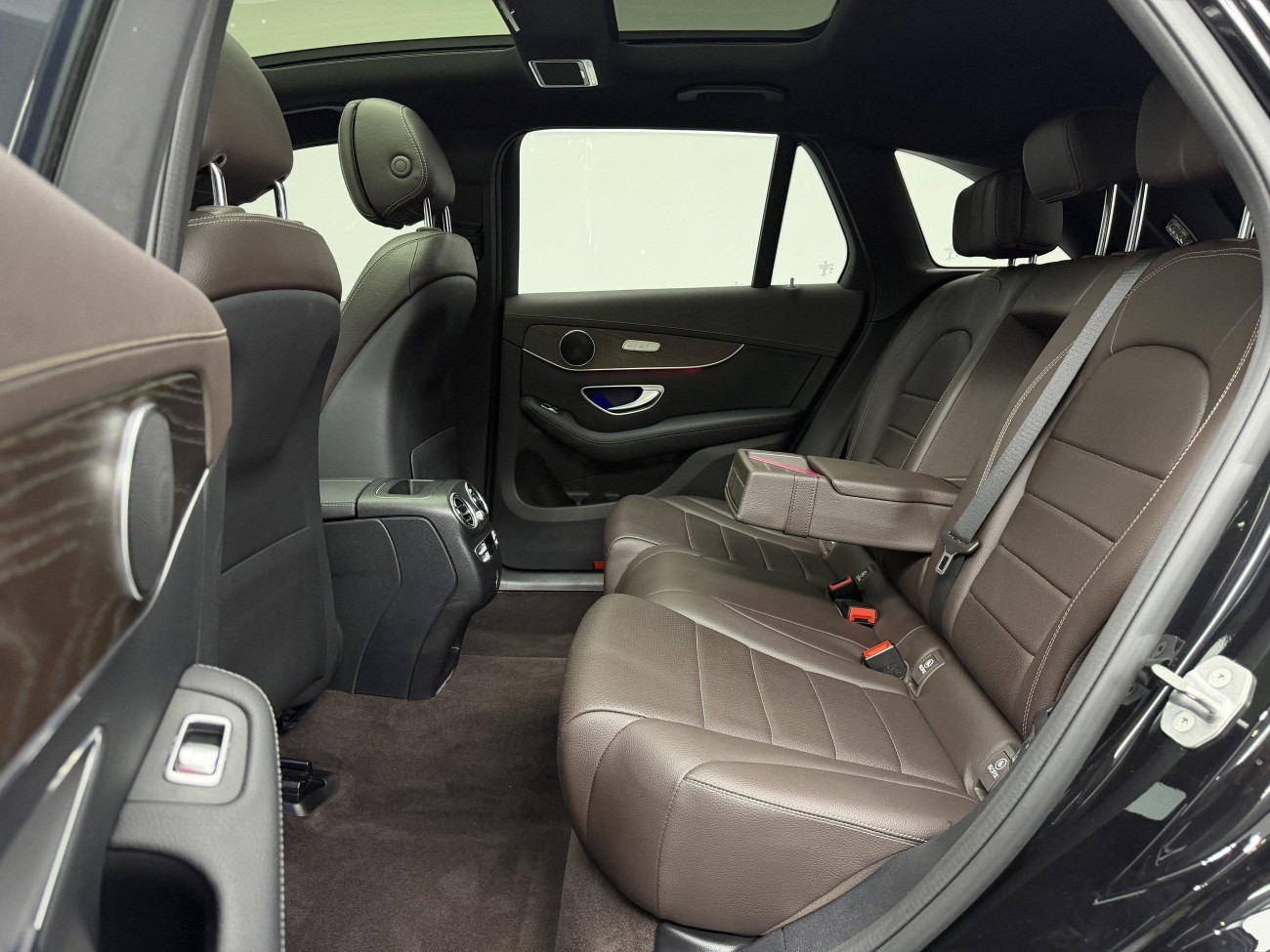 Mercedes-Benz GLC 260 L 2021