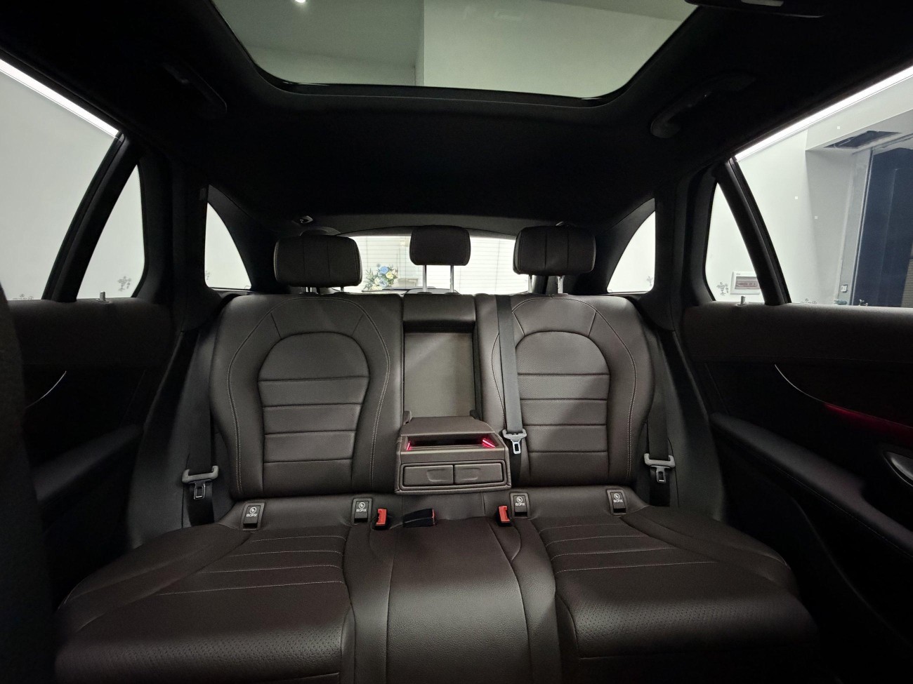 Mercedes-Benz GLC 260 L 2021