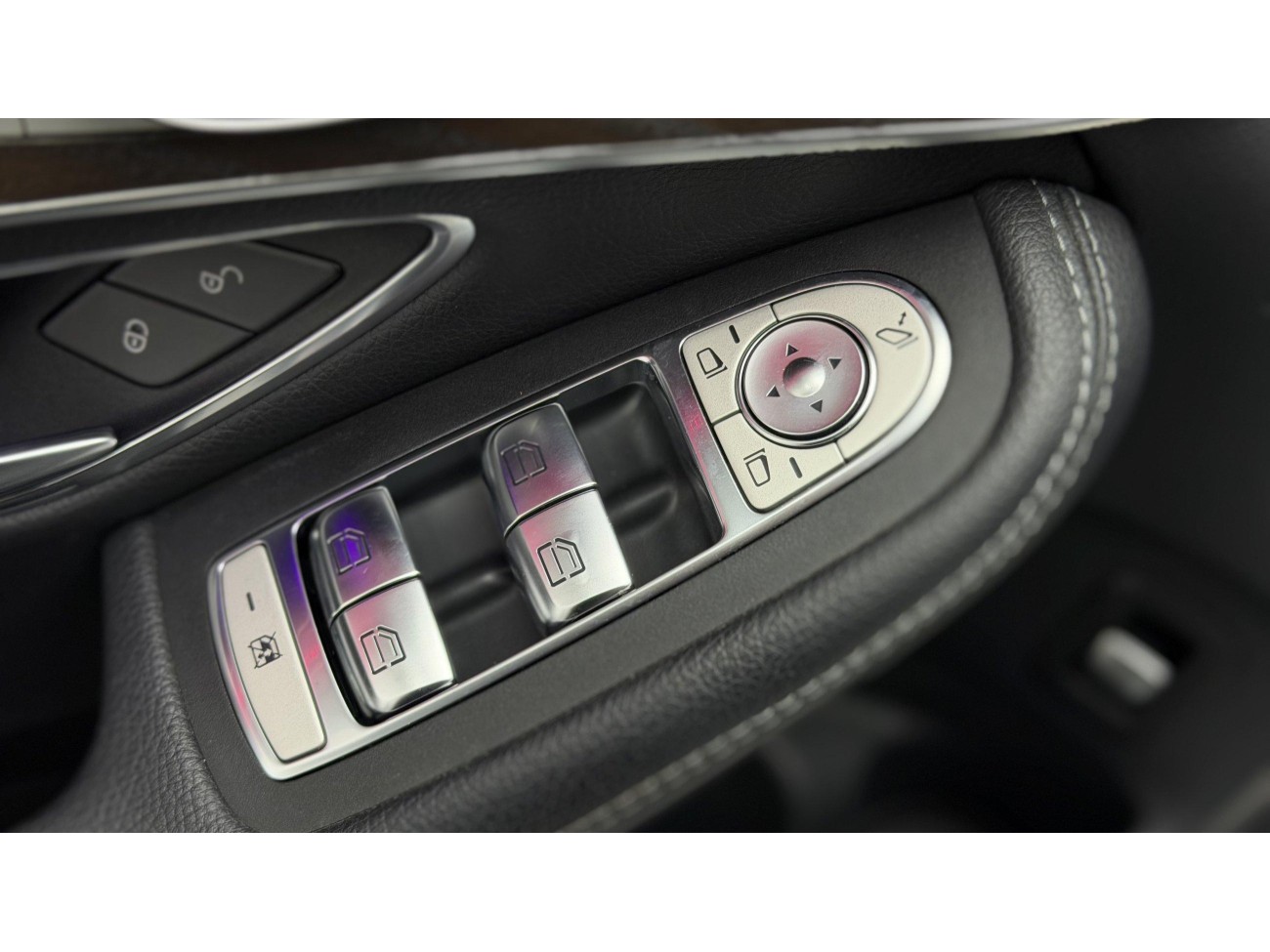 Mercedes-Benz GLC 260 L 2021