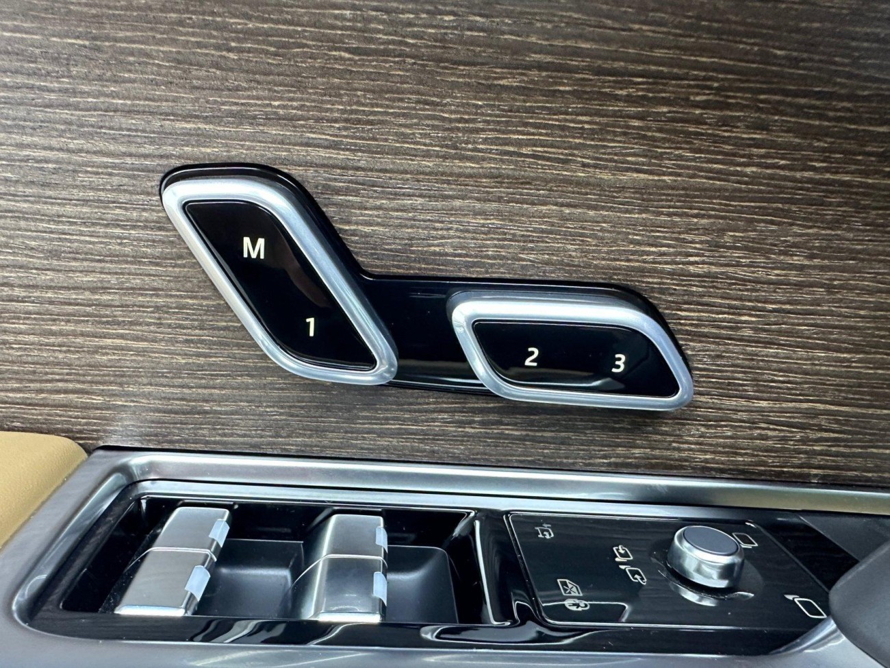 Land Rover Range Rover 2025