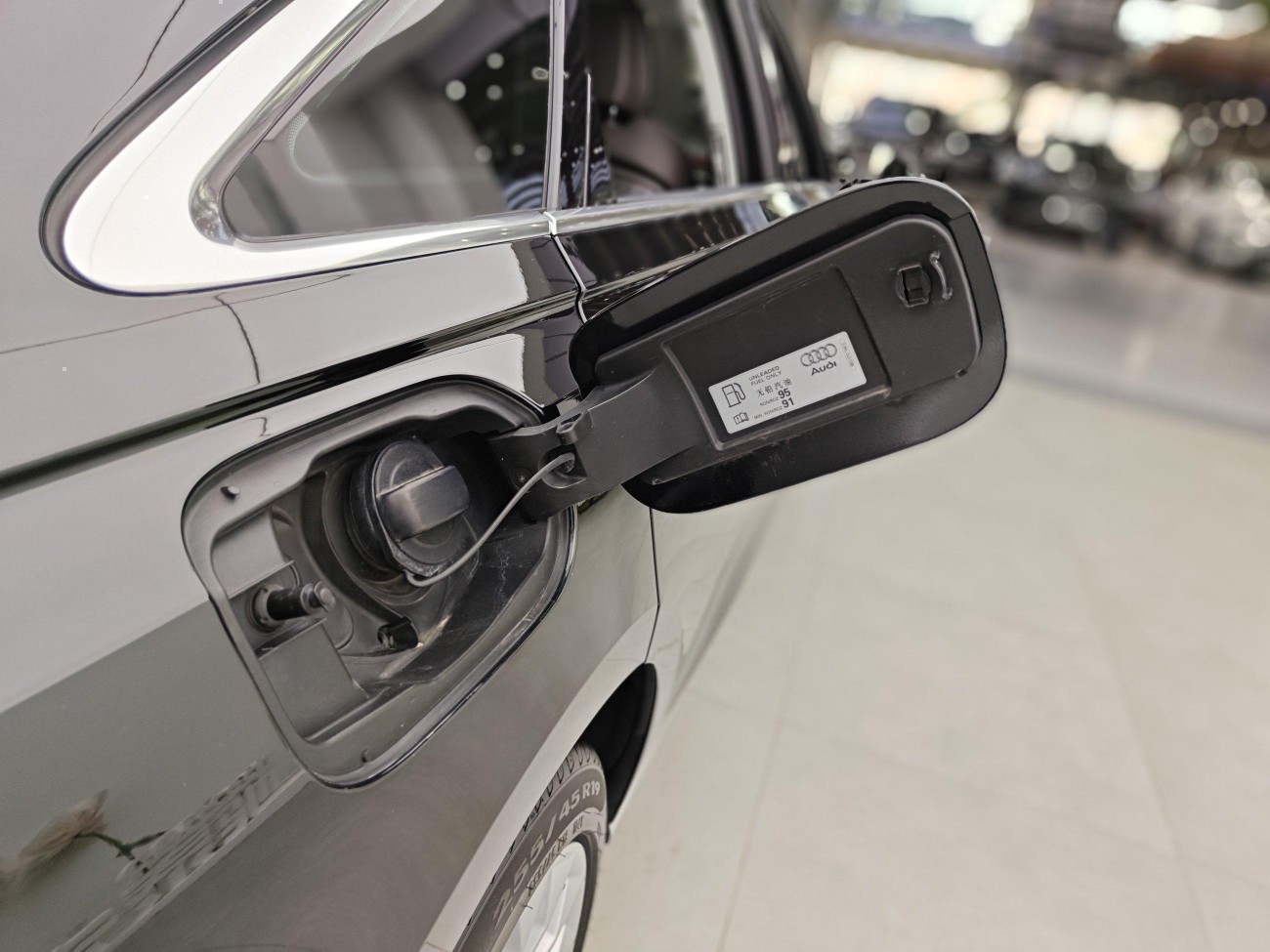 Audi A8L 50 TFSI 2021