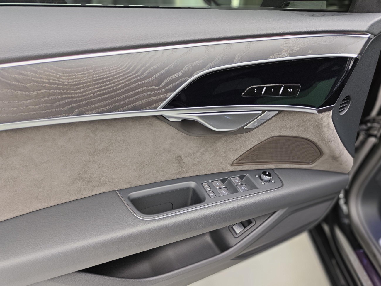 Audi A8L 50 TFSI 2021