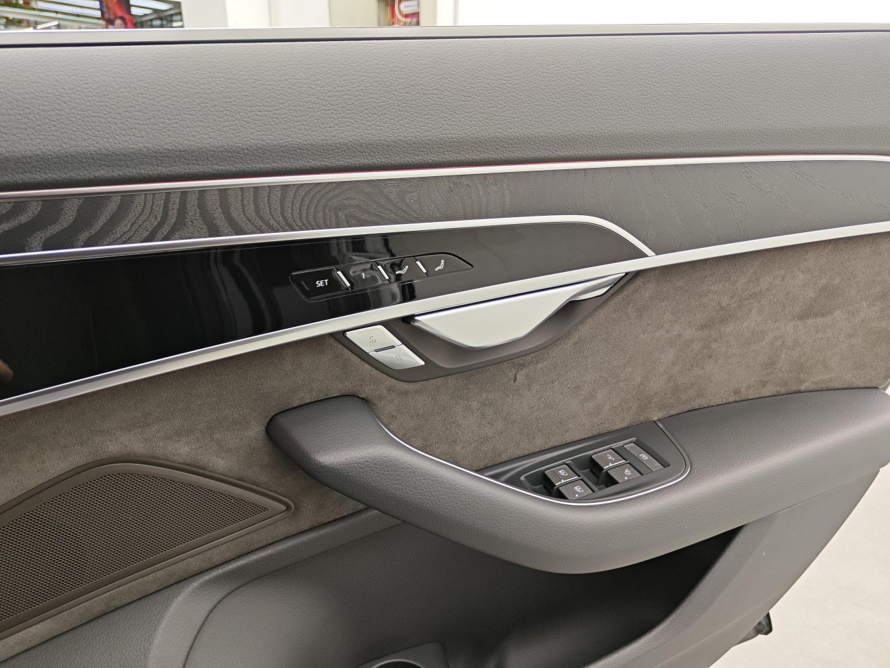 Audi A8L 50 TFSI 2021