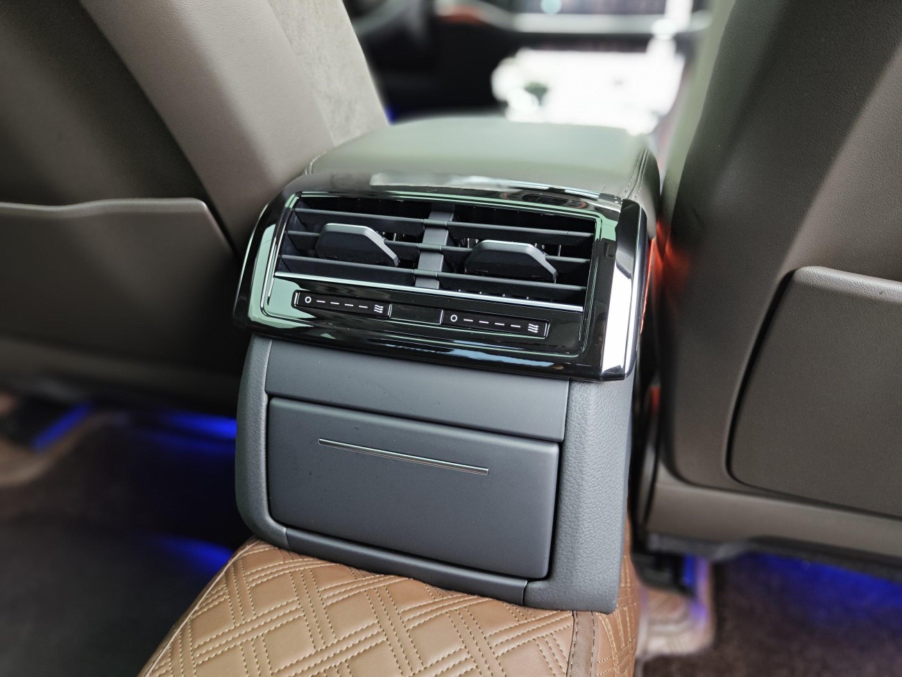 Audi A8L 50 TFSI 2021