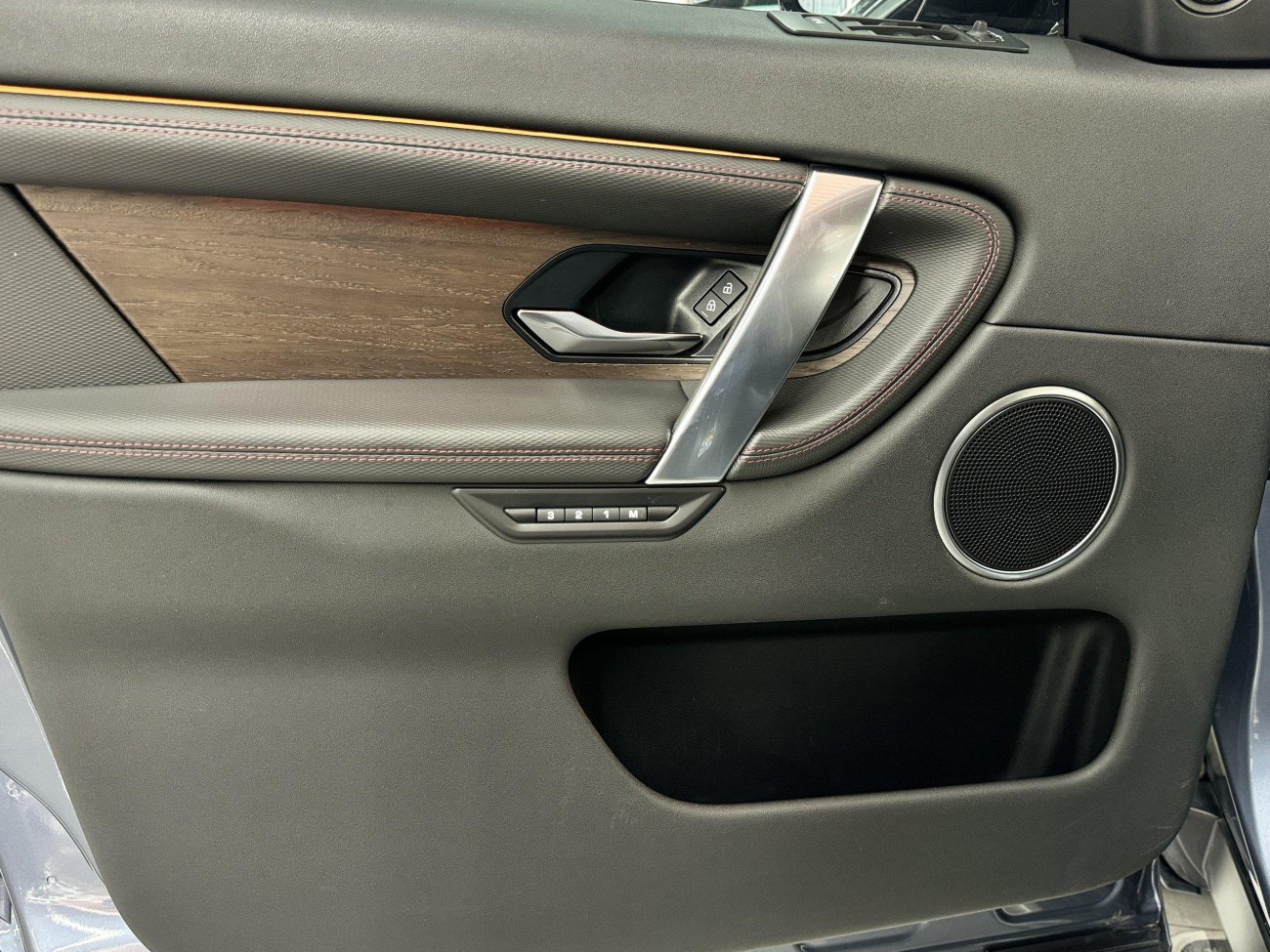 Land Rover Discovery Sport 2022