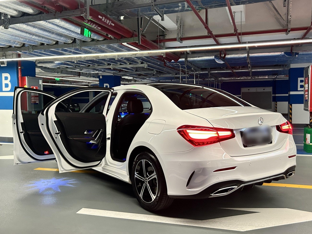 Mercedes-Benz A 200 L 2023