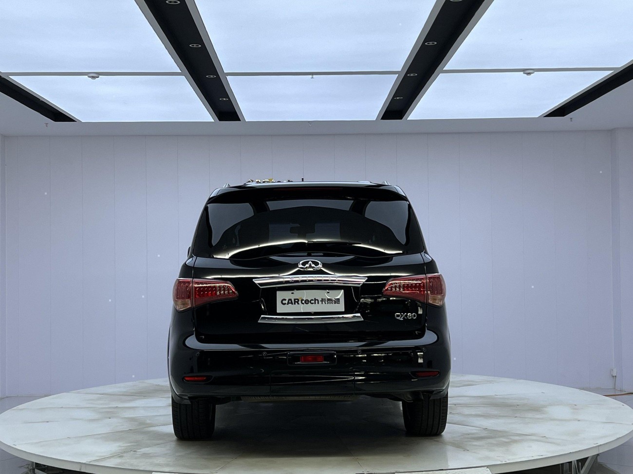 Infiniti QX80 2015