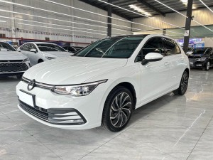 Volkswagen Golf 2024