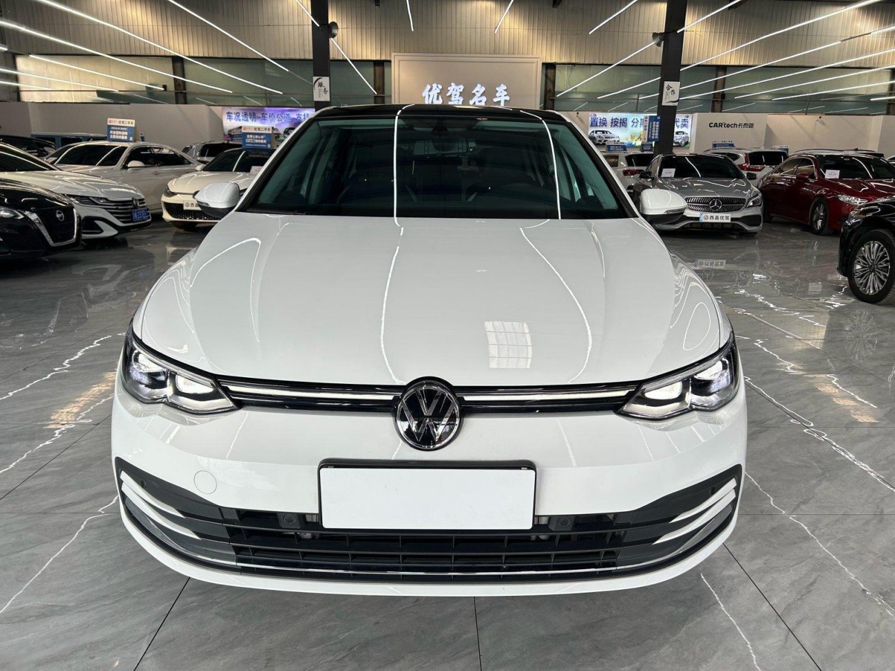 Volkswagen Golf 2024