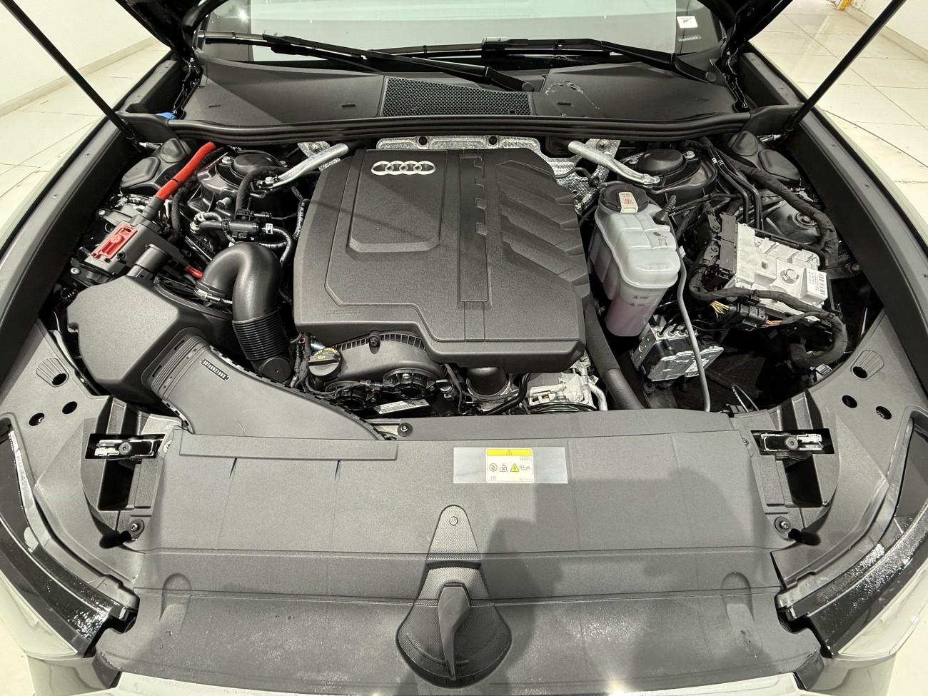 Audi A6L 45 TFSI 2025