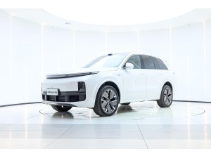 Li Auto L8 2025