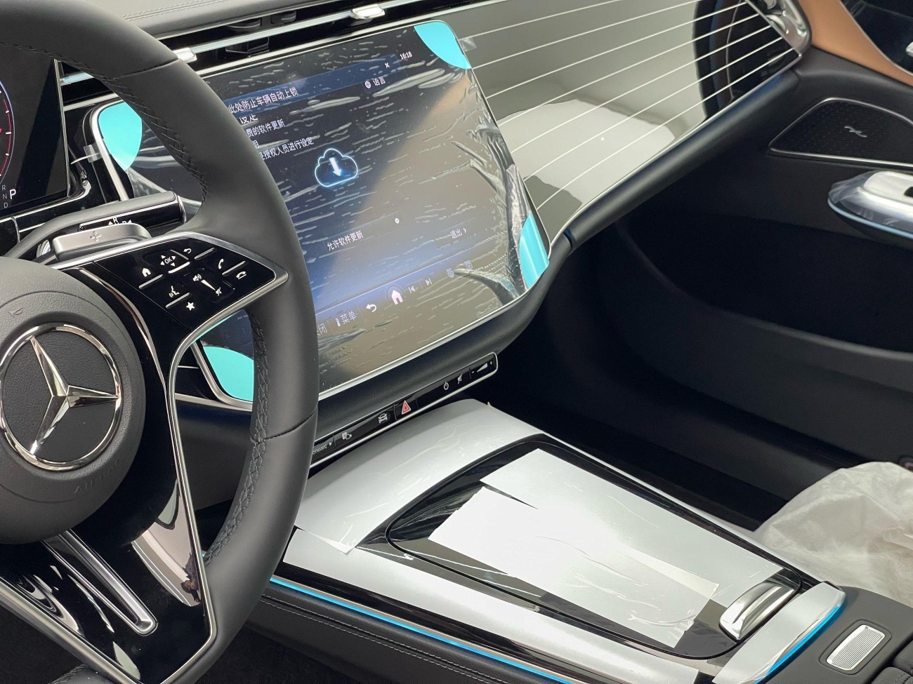 Mercedes-Benz E 260 L 2025