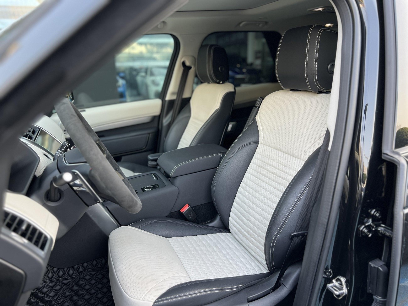 Land Rover Discovery 2022