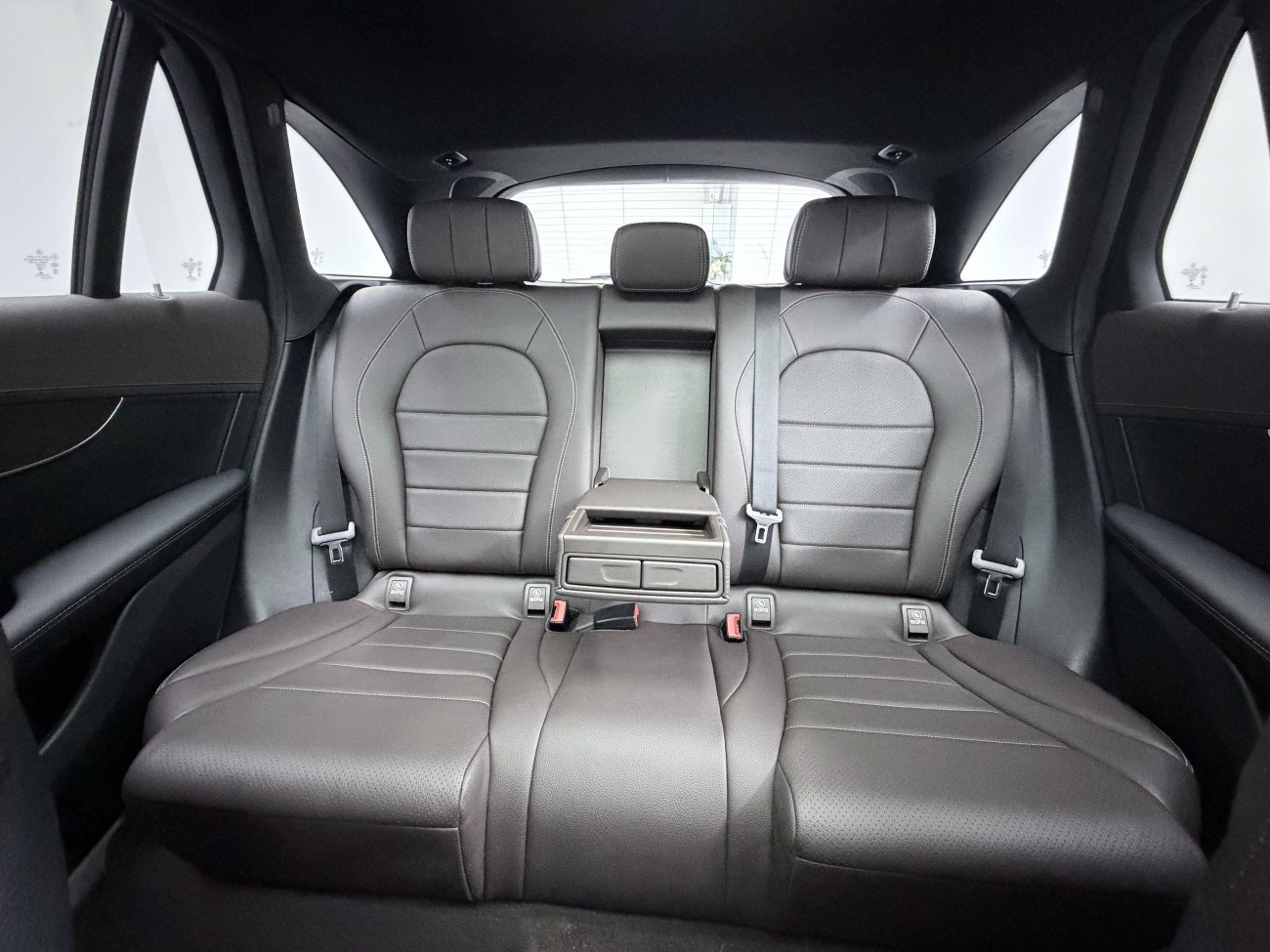 Mercedes-Benz GLC 260 L 2021