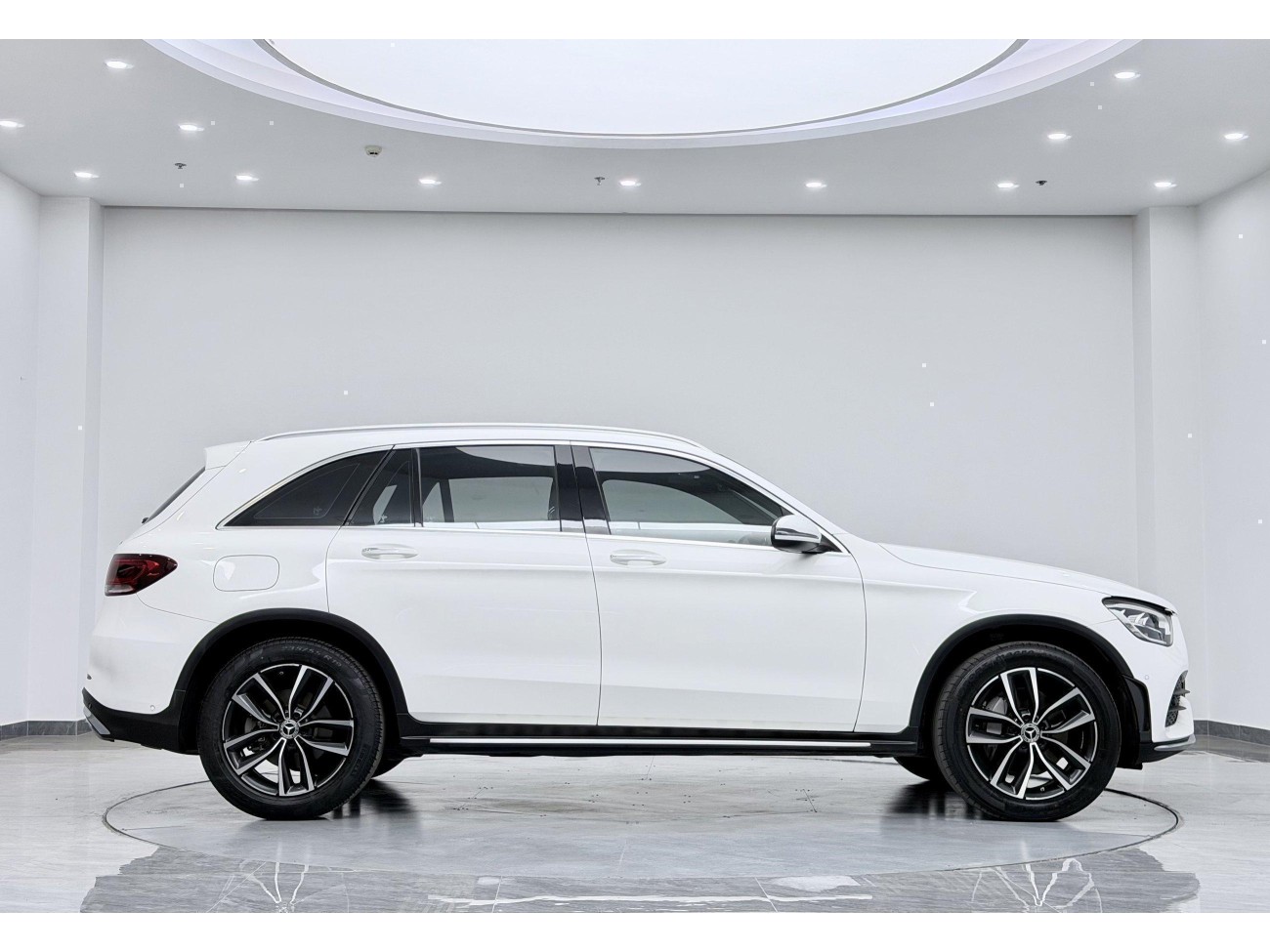 Mercedes-Benz GLC 260 L 2021