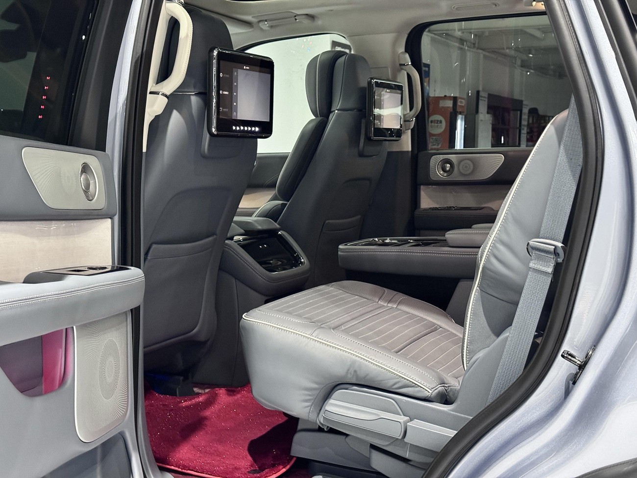 Lincoln Navigator 2023