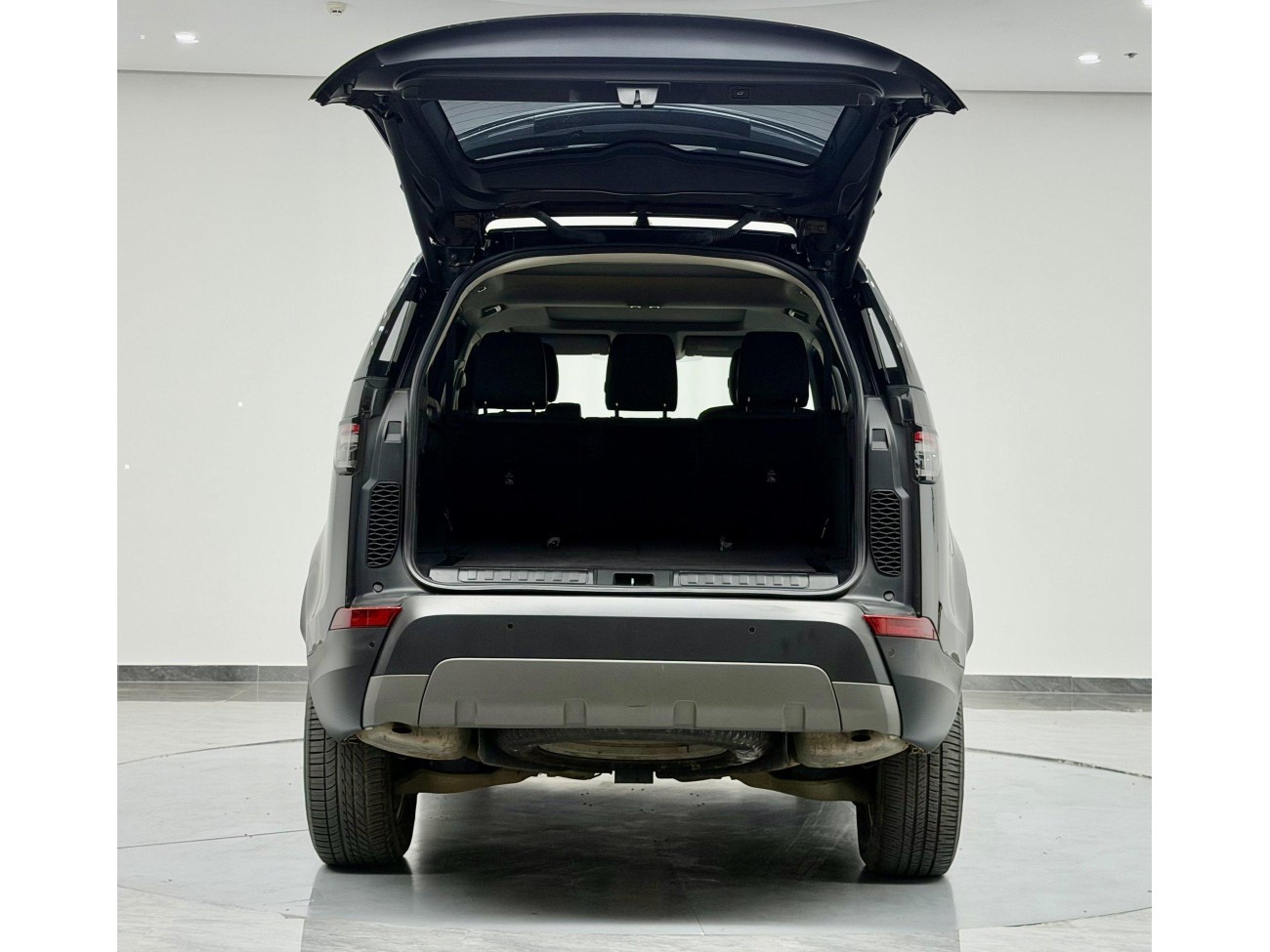 Land Rover Discovery 2019